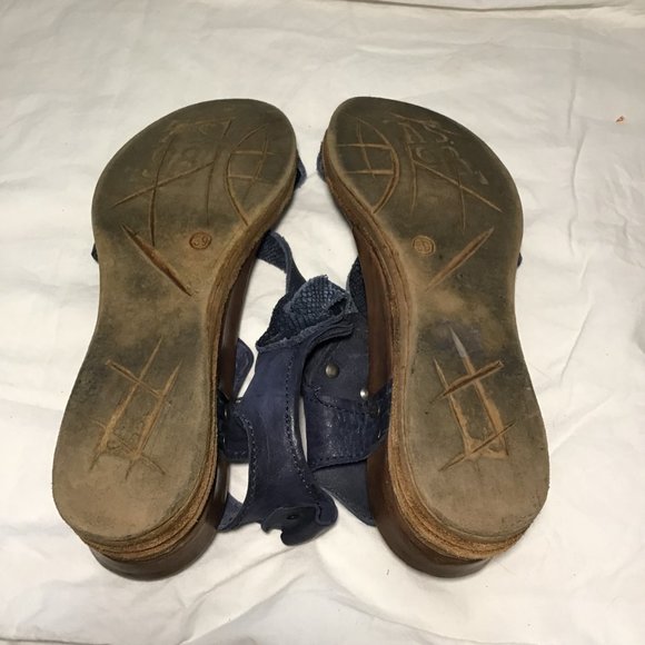 A.S. 90 Navy Blue Strappy Sandal - Picture 13 of 16